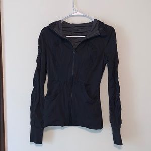 Lululemon grey jacket